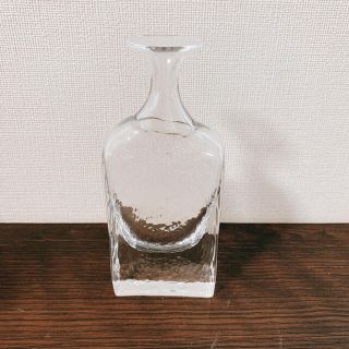 西山芳浩 さんのガラス ボトル 角小ビン　一輪挿し(花瓶)
