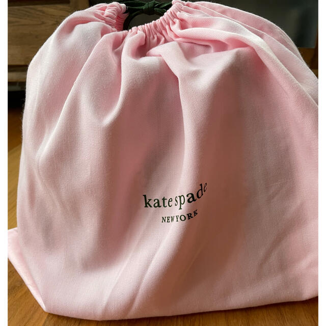 kate spade new york(ケイトスペードニューヨーク)のkate spadeのカゴバッグ レディースのバッグ(かごバッグ/ストローバッグ)の商品写真