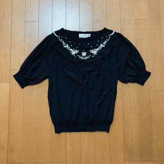 フランシュリッペ(franche lippee)の超美品☆ フランシュリッペの猫＆お花刺繍入りプルオーバー(カットソー(半袖/袖なし))