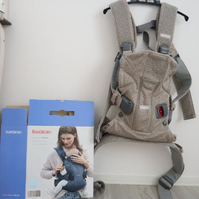 BABYBJORN(ベビービョルン)のベビーキャリアONE KAI Air キッズ/ベビー/マタニティの外出/移動用品(抱っこひも/おんぶひも)の商品写真