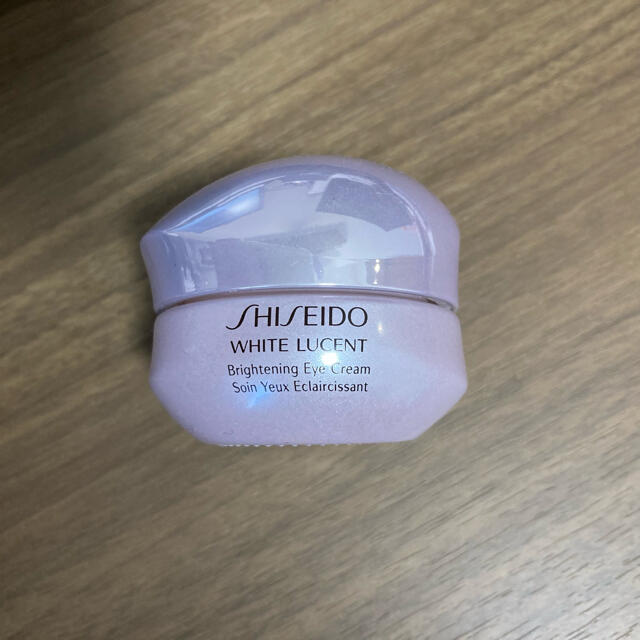 SHISEIDO (資生堂)(シセイドウ)のSHISEIDO ホワイトルーセント ブライトニング アイクリーム 15g コスメ/美容のスキンケア/基礎化粧品(アイケア/アイクリーム)の商品写真