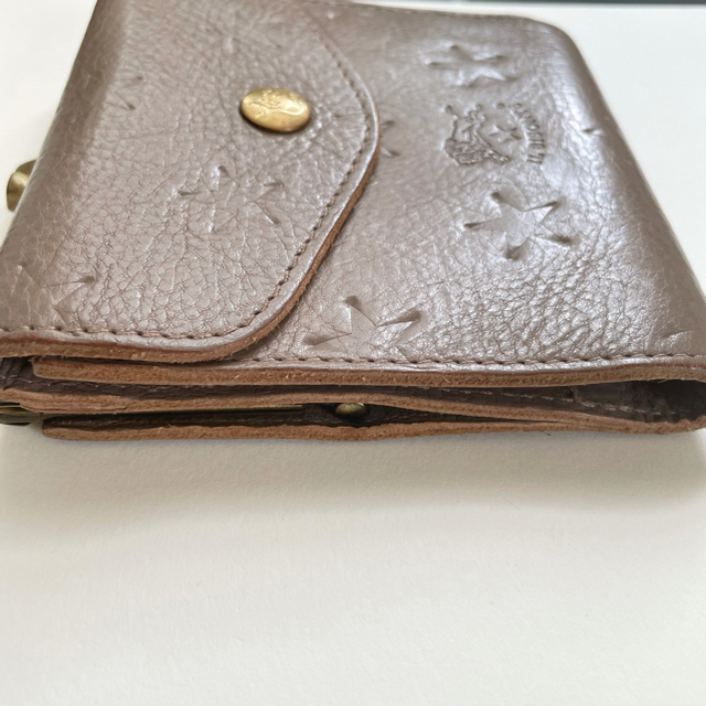 IL BISONTE(イルビゾンテ)の【あいり様専用】イルビゾンテ IL BISONTE 財布スター　グレー　ベージュ レディースのファッション小物(財布)の商品写真
