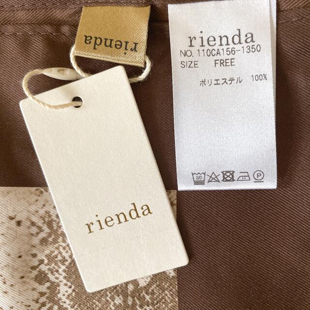 rienda(リエンダ)のリエンダ　スネークスカーフ　蛇柄 レディースのファッション小物(バンダナ/スカーフ)の商品写真