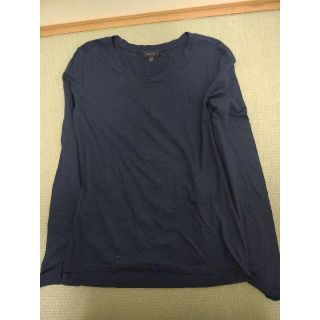 セオリー(theory)の新品・未使用　Theory の長袖Tシャツになります。(Tシャツ(長袖/七分))