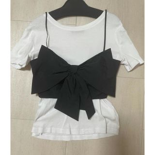 エイチアンドエム(H&M)の新品未使用タグ付きブラックリボンビスチェ 。H&M。(キャミソール)