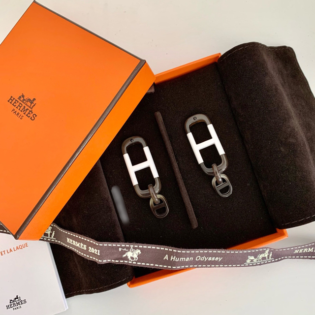 Hermes(エルメス)のエルメス アマール ピアス バッファローホーン レディースのアクセサリー(ピアス)の商品写真