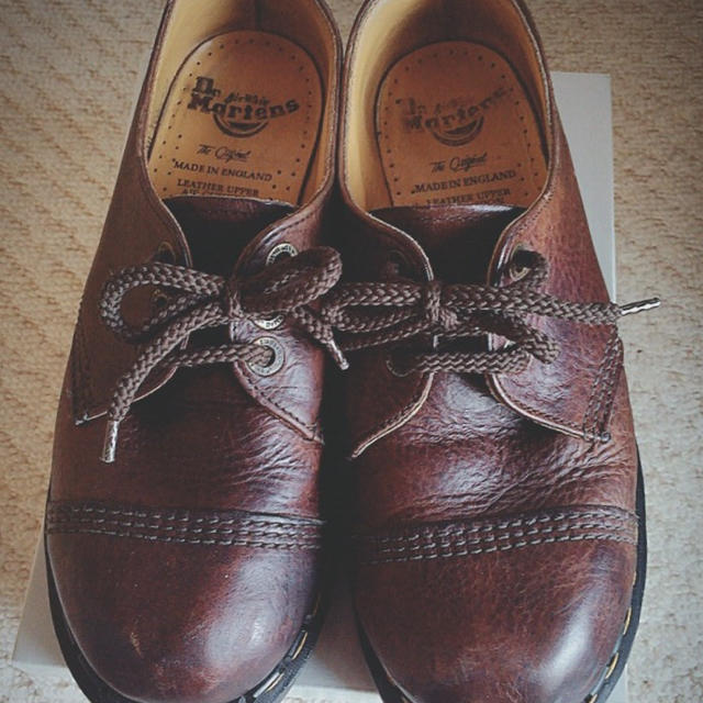 Dr.Martens(ドクターマーチン)のらいあん様 専用 UK6 ドクターマーチン 焦げ茶 厚底 イングランド製 レディースの靴/シューズ(ローファー/革靴)の商品写真