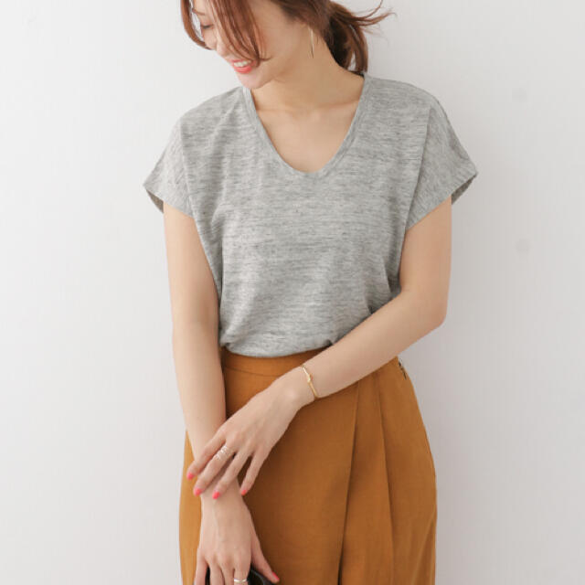 URBAN RESEARCH DOORS(アーバンリサーチドアーズ)のアーバンリサーチドアーズ　リネンコットンVネックTシャツ レディースのトップス(Tシャツ(半袖/袖なし))の商品写真