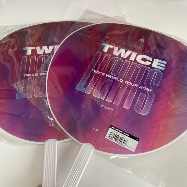 Waste(twice)(ウェストトゥワイス)の専用ページ エンタメ/ホビーのCD(K-POP/アジア)の商品写真