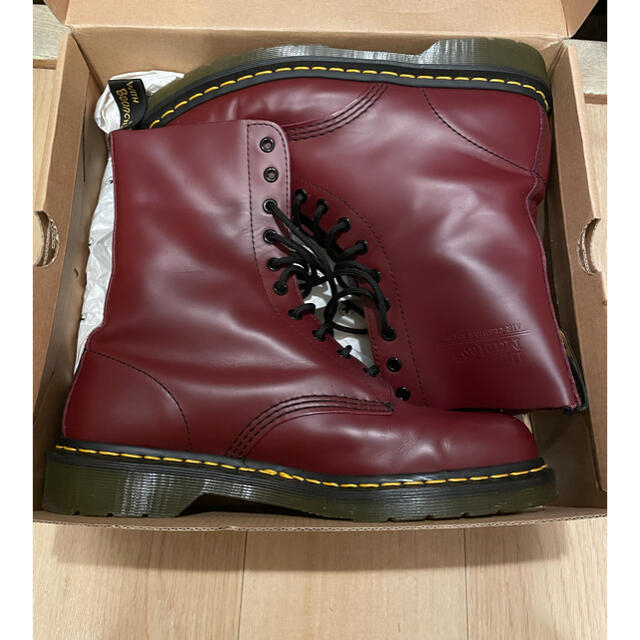Dr.Martens(ドクターマーチン)のKEI様取り置き　ドクターマーチン 1490 UK9 正規品10ホールチェリー メンズの靴/シューズ(ブーツ)の商品写真