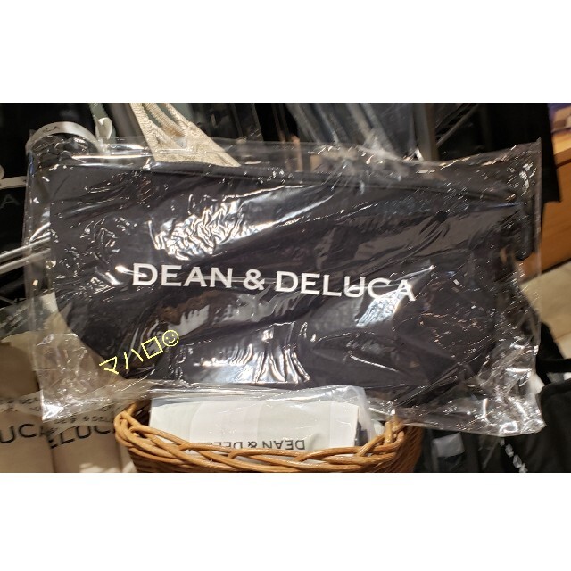 DEAN & DELUCA(ディーンアンドデルーカ)のDEAN & DELUCA　 クッションバッグインバッグ ブラック Lサイズ レディースのバッグ(トートバッグ)の商品写真
