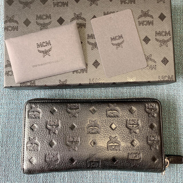 美品　長財布　MCM  ピンク　ウォレット