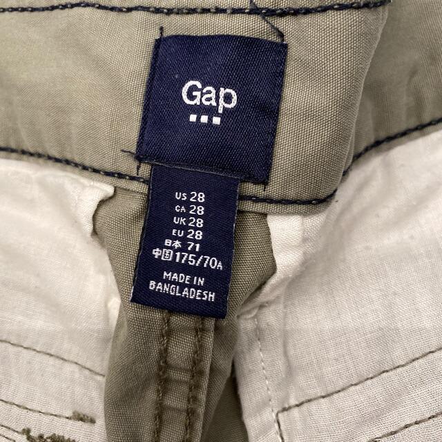 GAP(ギャップ)のGAP ギャップ　半ズボン　カーゴ　ショートパンツ　グレー メンズのパンツ(ショートパンツ)の商品写真