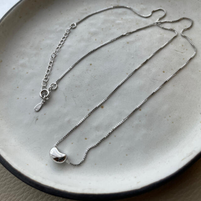 simple silver beans necklace  レディースのアクセサリー(ネックレス)の商品写真