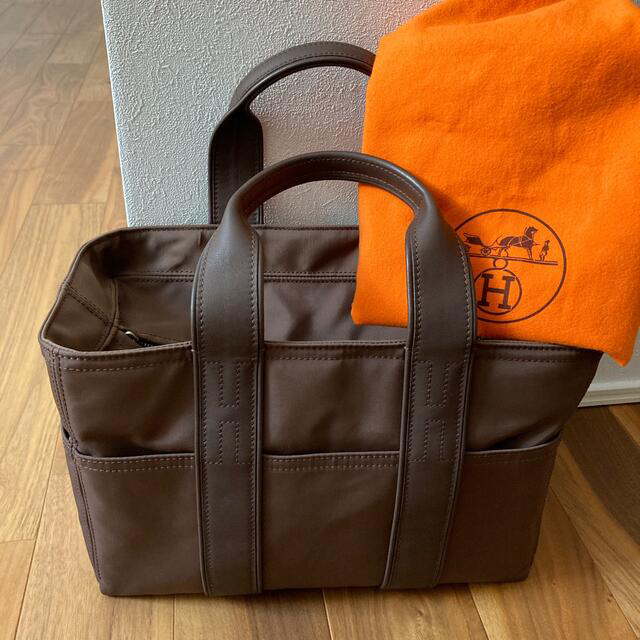 Hermes(エルメス)の❤️お値下げ中❤️エルメスアカプルコPM  ハンドバッグトートバッグ レディースのバッグ(ハンドバッグ)の商品写真