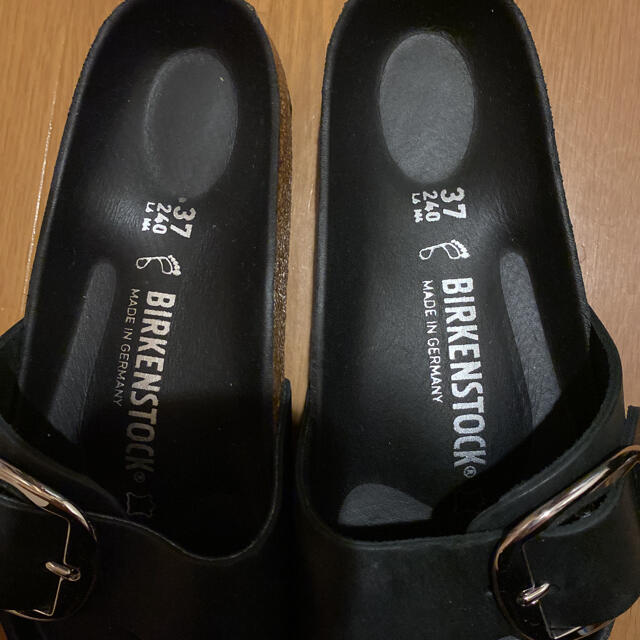 BIRKENSTOCK(ビルケンシュトック)の未使用品　ビルケンシュトック サンダル　　黒　ブラック レディースの靴/シューズ(サンダル)の商品写真