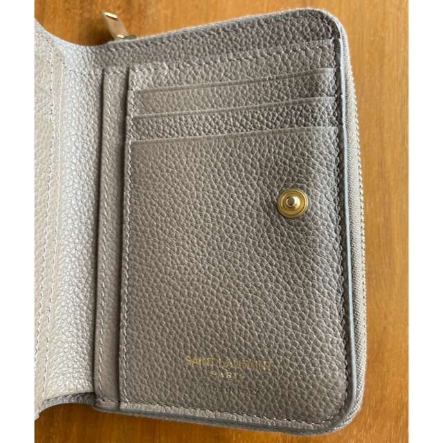 製品 サンローラン グレインレザー ウォレット コンパクトジップ 折り財布