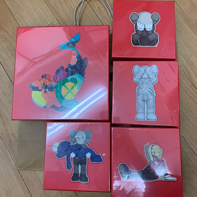 KAWS TOKYO FIRST パズル 5点セット