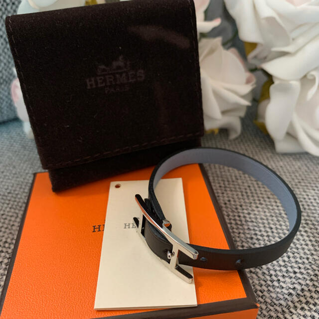 Hermes(エルメス)のエルメスブレスレット　エルメス代表的なH本革ブレスレットとてもお上品入手困難 レディースのアクセサリー(ブレスレット/バングル)の商品写真