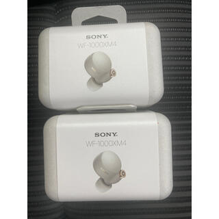 ソニー(SONY)のWF-1000XM4 プラチナシルバー ワイヤレスイヤホン 2台(ヘッドフォン/イヤフォン)