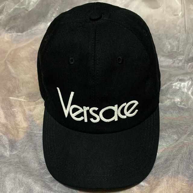 VERSACE(ヴェルサーチ)のVERSACE ロゴ キャップ 帽子 メンズの帽子(キャップ)の商品写真