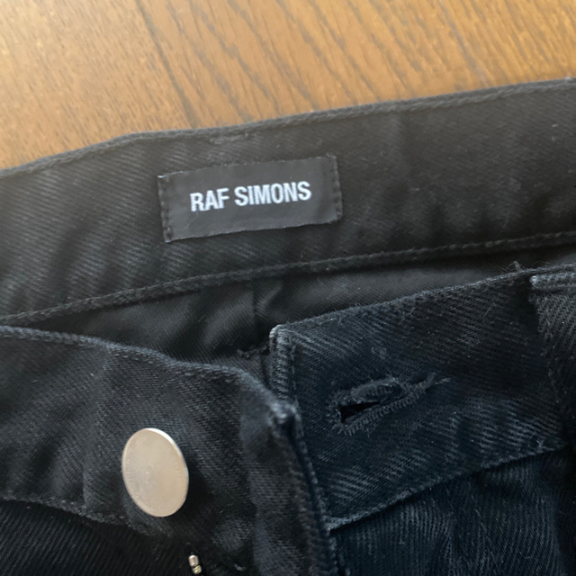 RAF SIMONS(ラフシモンズ)のRAFSIMONS デストロイデニム　3代目jsb 登坂広臣 メンズのパンツ(デニム/ジーンズ)の商品写真