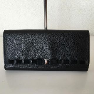 サルヴァトーレフェラガモ(Salvatore Ferragamo)のフェラガモ 美品レザー長財布 ヴァラリボン(財布)