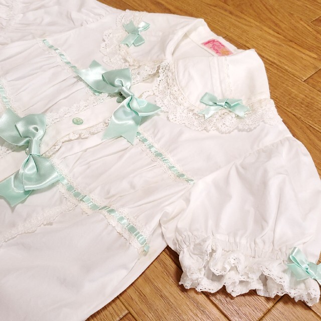 Angelic Pretty(アンジェリックプリティー)のAngelic Pretty レースシャツ　サテンリボン付き レディースのトップス(シャツ/ブラウス(半袖/袖なし))の商品写真