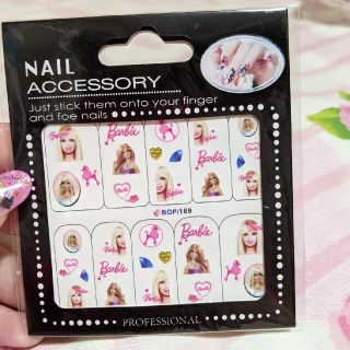 バービー(Barbie)のBarbieのネイルシール💕💅✨2枚セット(ネイル用品)