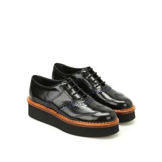 tods トッズ  ウイングチップシューズ　クリーム　36