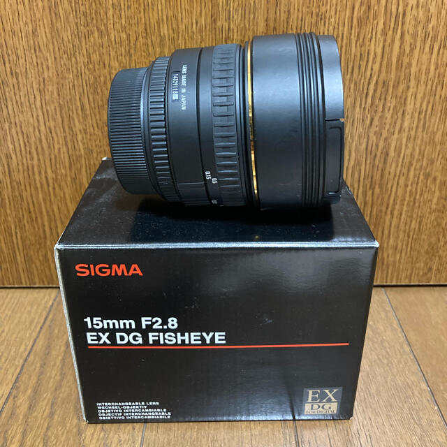 SIGMA(シグマ)のSIGMA 15mm  F2.8 EX DG FISHEYE ニコン用 スマホ/家電/カメラのカメラ(レンズ(単焦点))の商品写真