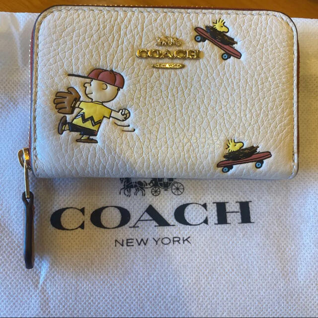 【新品】大人気！COACH コーチ スヌーピー コインケース