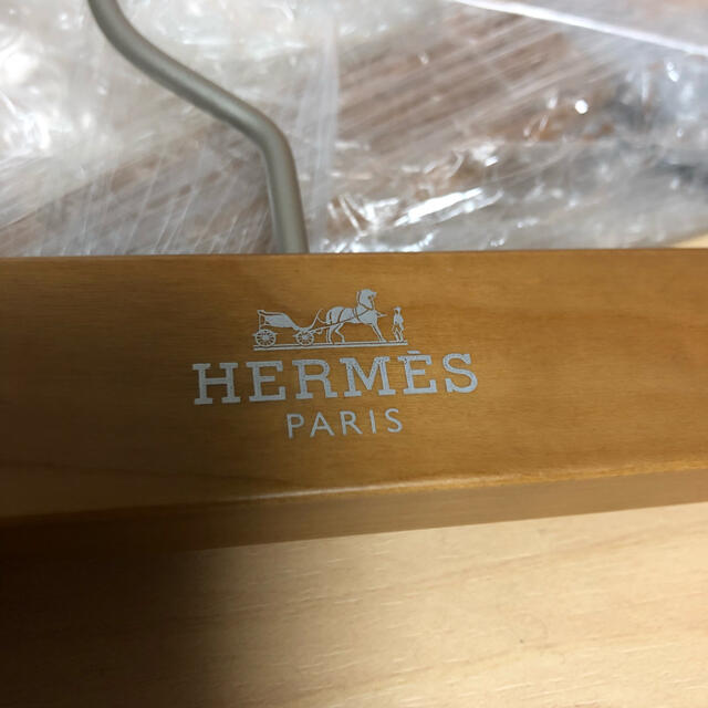 Hermes(エルメス)のエルメス　ハンガー　正真正銘正規品 インテリア/住まい/日用品の収納家具(押し入れ収納/ハンガー)の商品写真