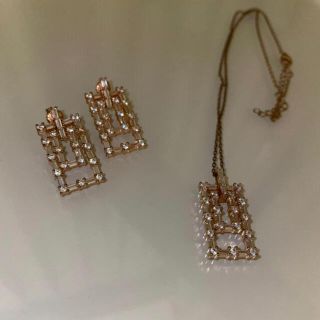 フォリフォリ(Folli Follie)の美品！お得！フォリフォリ ピアス ネックレス セット(ネックレス)