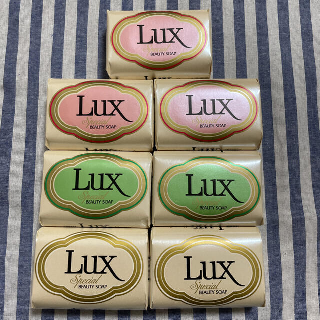 LUX(ラックス)のLUX ラックス　レトロ　石鹸　7個セット コスメ/美容のボディケア(ボディソープ/石鹸)の商品写真