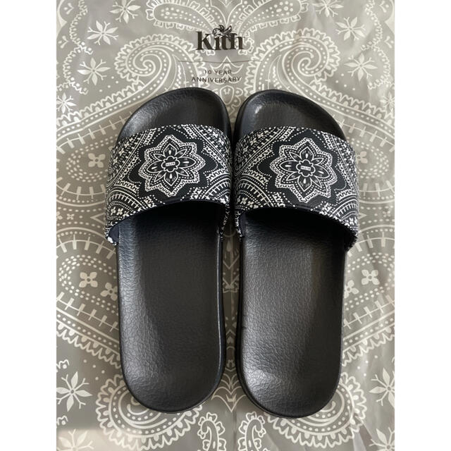 KITH BANDANA PAISLEY BEACH SLIDES