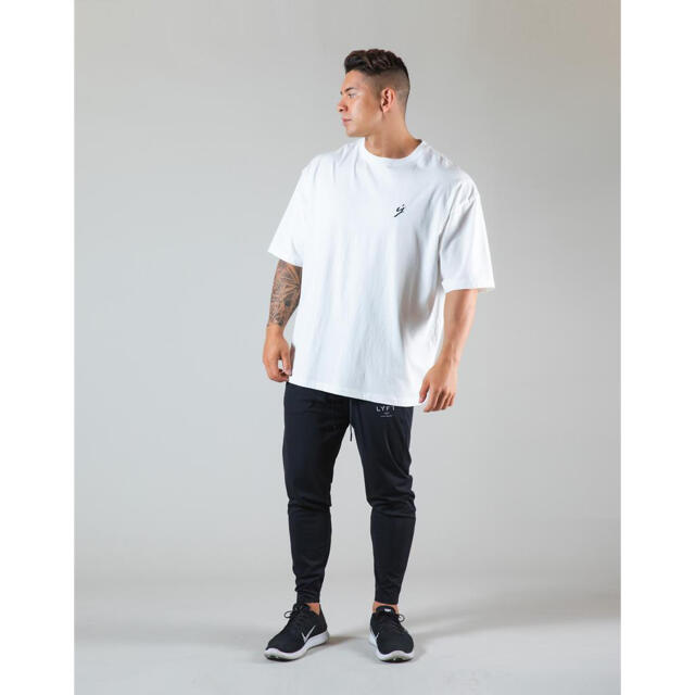 BORN TO LYFT BACK PRINT BIG T-SHIRT M BORN TO LYFT BACK PRINT BIG T-SHIRT M