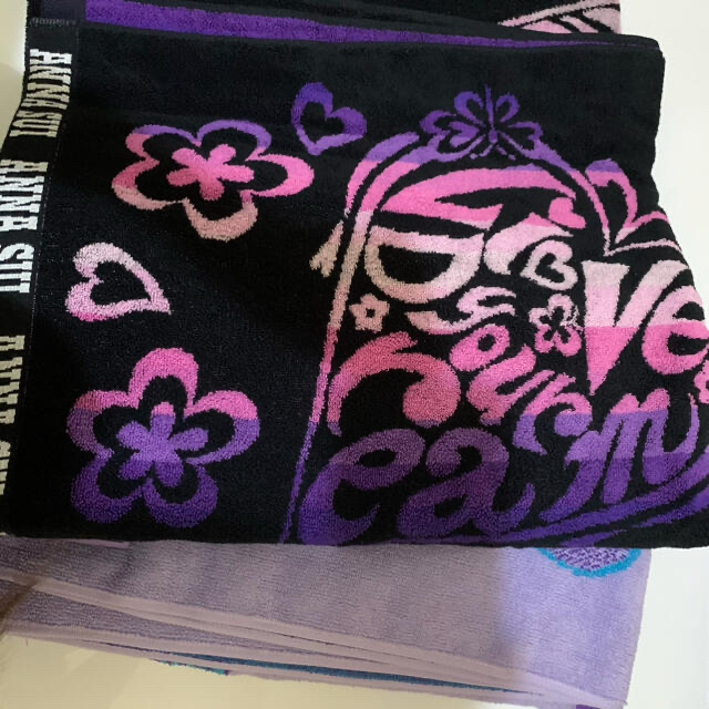 ANNA SUI(アナスイ)のANNA SUI バスタオル インテリア/住まい/日用品の日用品/生活雑貨/旅行(タオル/バス用品)の商品写真