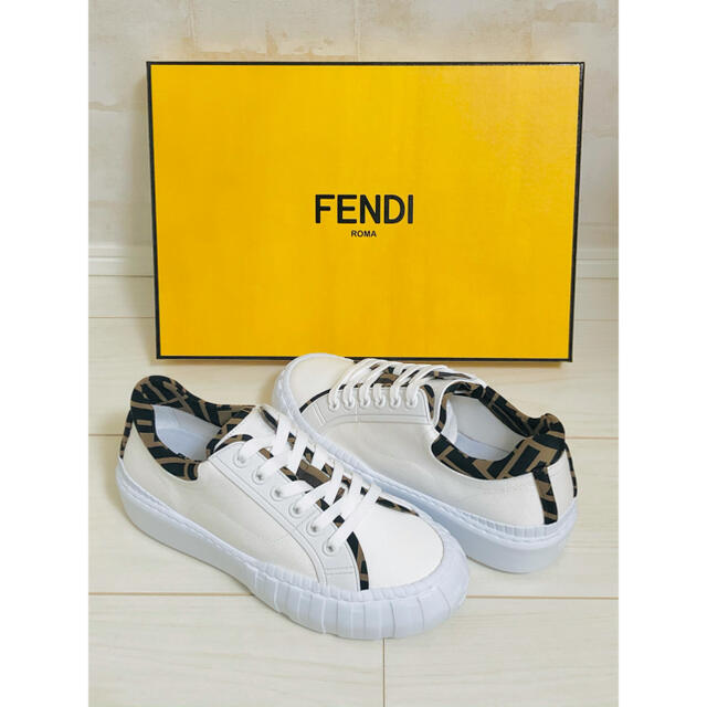 FENDI スニーカー　37