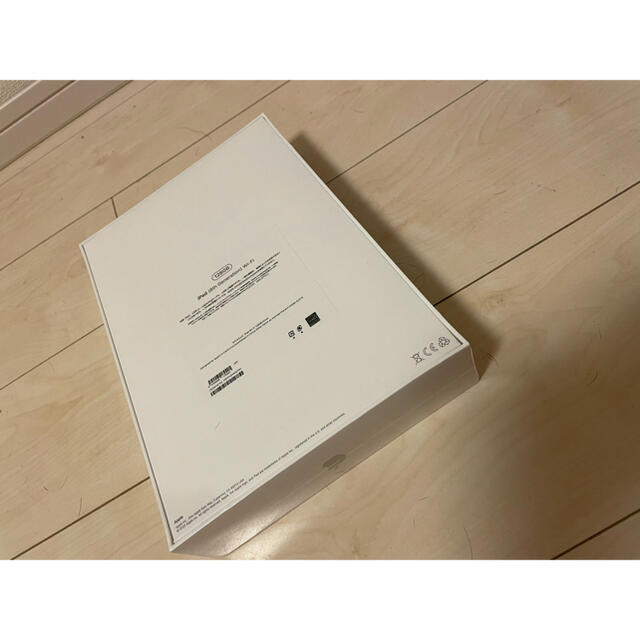 iPad 10.2インチ 第8世代 128GB 秋モデル シルバー