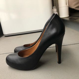 アルド(ALDO)の美品☆ALDO パンプス　ハイヒール　ブラック(ハイヒール/パンプス)