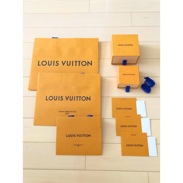 LOUIS VUITTON(ルイヴィトン)のルイヴィトン ショップ袋 レディースのバッグ(ショップ袋)の商品写真