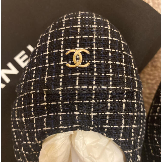 CHANEL(シャネル)のCHANEL ツイードフラットシューズ　37.5 レディースの靴/シューズ(バレエシューズ)の商品写真