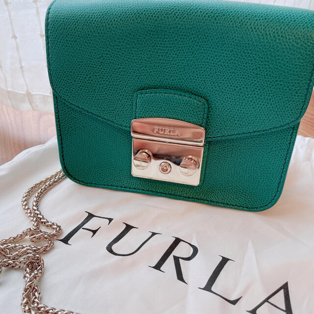 ショルダーバッグFURLA メトロポリス　グリーン