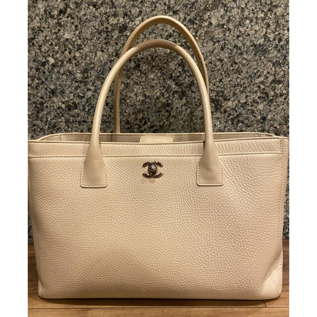 珍しい CHANEL - シャネルエグゼクティブトート トートバッグ - rinsa.ca