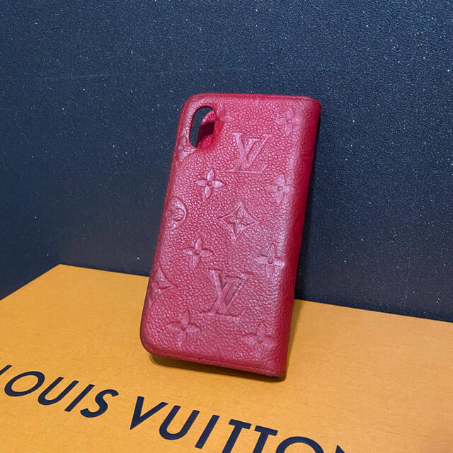 LOUIS VUITTON(ルイヴィトン)のルイヴィトン アンプラント iPhone X & XS フォリオ  スカーレット スマホ/家電/カメラのスマホアクセサリー(iPhoneケース)の商品写真