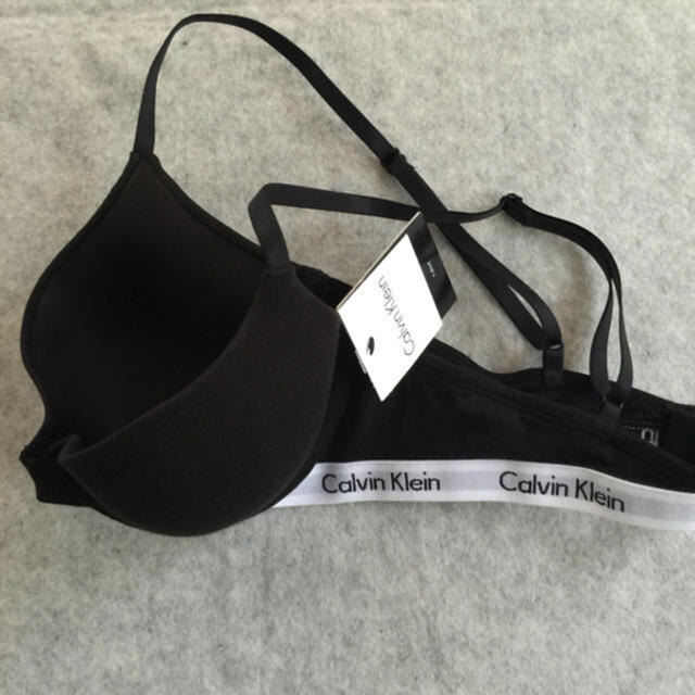 Calvin Klein(カルバンクライン)のCalvin Klein ブラジャー レディースの下着/アンダーウェア(ブラ)の商品写真