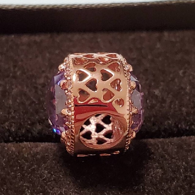 【新品】PANDORA スパークリングパヴェクラウンO クロス&ポーチ付き
