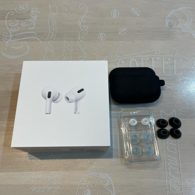 Apple - Apple AirPods Proの通販 by 唐揚げ弁当|アップルならラクマ 正規店人気