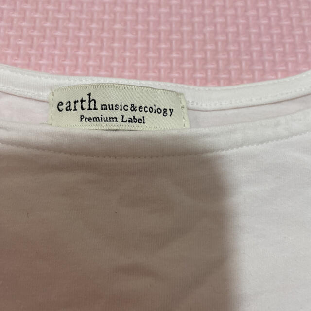 earth music & ecology(アースミュージックアンドエコロジー)のアースミュージックアンドエコロジー　半袖　トップス　フリーサイズ レディースのトップス(Tシャツ(半袖/袖なし))の商品写真